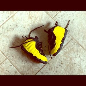Toddler sneakers Nike posites